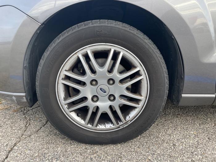 2011 ford focus se-sedan with 129978 miles for sale near rochester, minnesota 86067c42946846c89447415f4449ac8d.jpeg