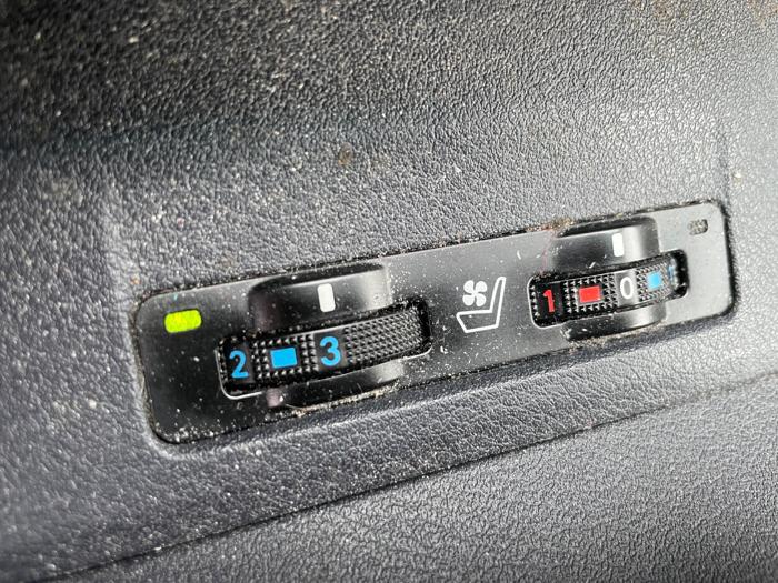 2008 lexus es-350 sedan with 204961 miles for sale near elk-river, minnesota 86233e7d493d48d0aec30808a2bcb72f.jpeg