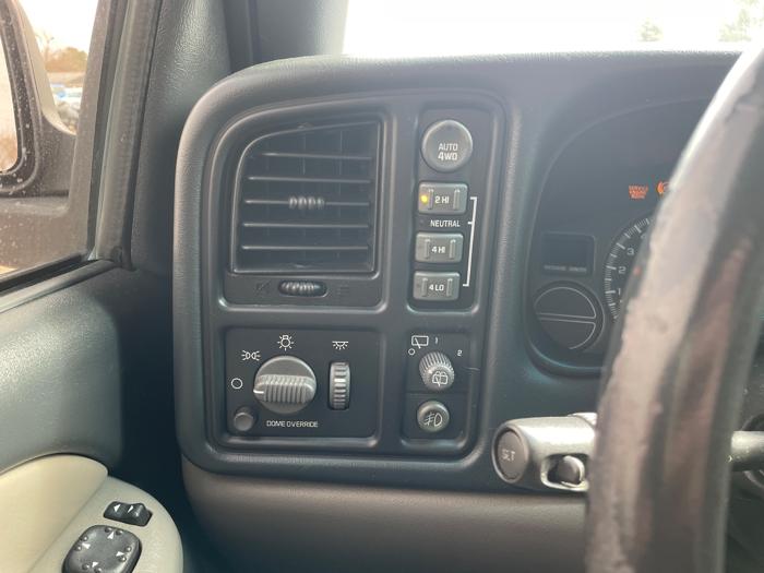 2000 chevrolet tahoe 4wd with 230426 miles for sale near fridley, minnesota 86509bca20004600aed00bb11fe6905c.jpeg