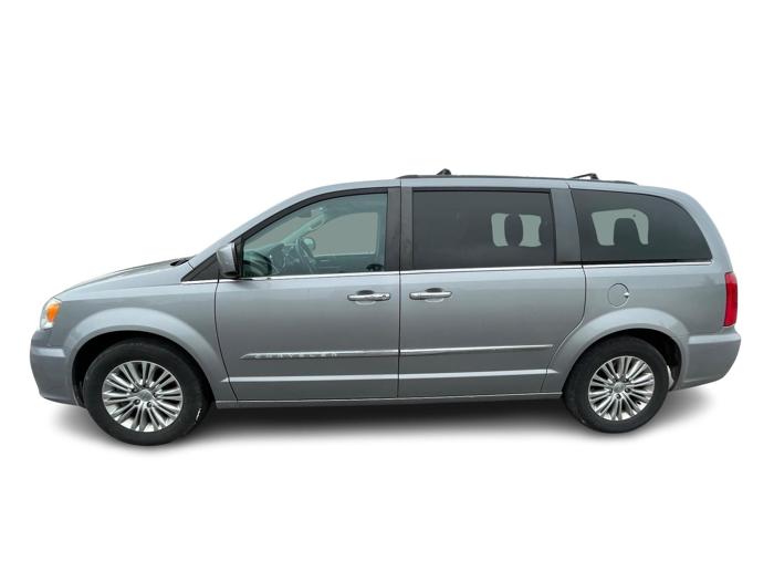 2016 chrysler town-&-country touring-l with 141316 miles for sale near elk-river, minnesota 86638cf3b1004d54919463e42b0fdb66.jpg