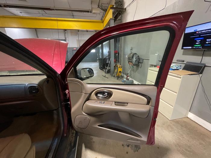 2006 buick rainier cxl-awd with 218269 miles for sale near elk-river, minnesota 86700891ac324bb88cc3534636d00426.jpeg