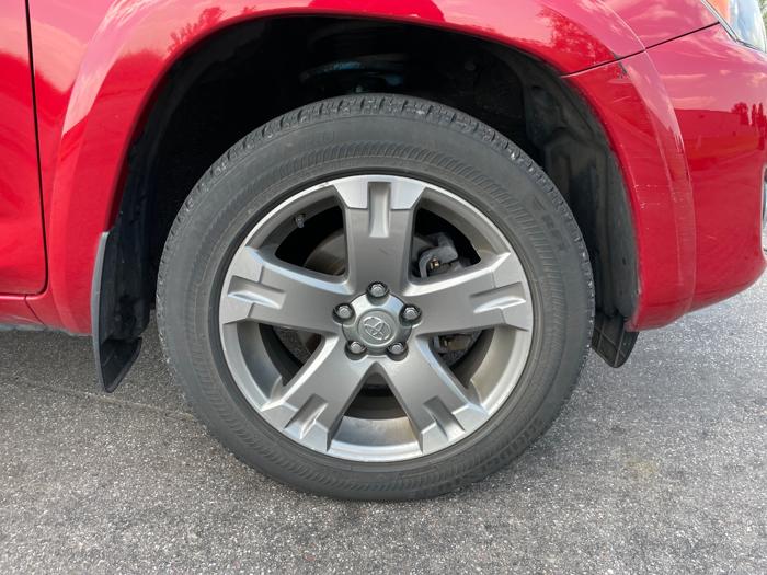 2011 toyota rav4 sport-v6-4wd with 84769 miles for sale near elk-river, minnesota 86c7cb122947473f93f144ea31bd1718.jpeg