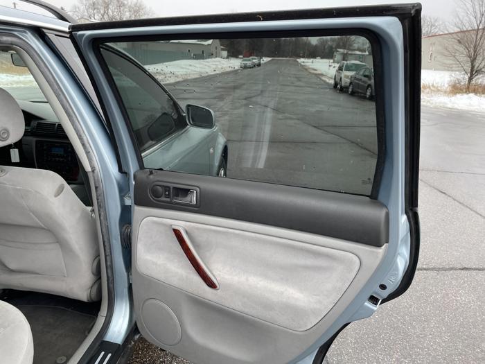 2003 volkswagen passat gls with 58237 miles for sale near elk-river, minnesota 86e8ffec61174f64a0186dfb8fde26cc.jpg