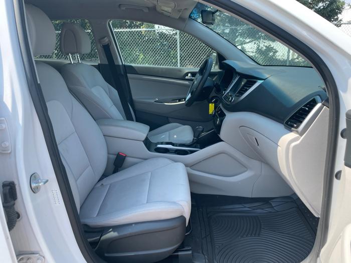 2018 hyundai tucson sel-awd with 93271 miles for sale near burnsville, minnesota 86fc33bcb7db4154b9207566a267ae64.jpeg