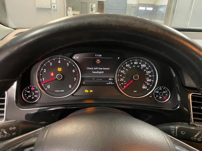 2012 volkswagen touareg vr6-lux with 229771 miles for sale near elk-river, minnesota 8718efb0320a4204bd75baf4c5f14c42.jpeg