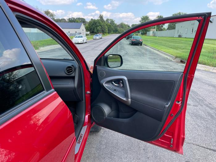 2011 toyota rav4 sport-v6-4wd with 84769 miles for sale near elk-river, minnesota 8721028cbf084882af3805428b68c190.jpeg
