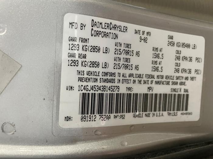 2003 chrysler voyager lx with 147148 miles for sale near elk-river, minnesota 873cf398526d481f93e9530fad7845cd.jpeg