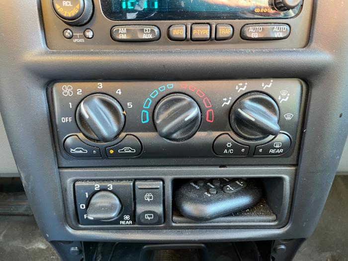 2003 chevrolet venture lt-entertainer-extended with 159146 miles for sale near elk-river, minnesota 8745519c54524f36afdd70590ca16d03.jpeg