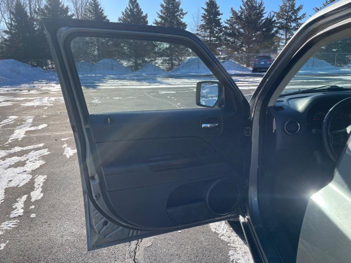 2011 jeep patriot 2wd with 206838 miles for sale near farmington, minnesota 878ab418b88044b6aa89a24de2ef7855.jpeg