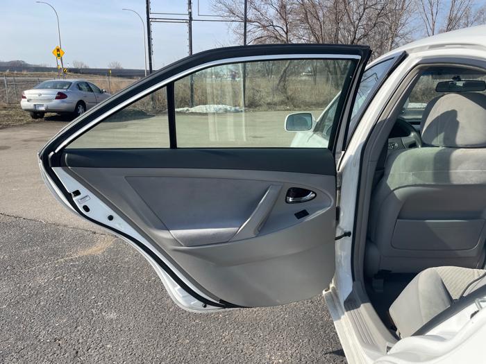 2007 toyota camry ce-5-spd-at with 249959 miles for sale near shakopee, minnesota 8794dfaa51464fe9b7793bafc152f3ee.jpeg