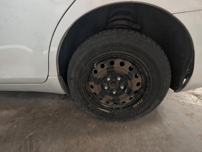 2010 toyota camry le-6-spd-at with 239513 miles for sale near elk-river, minnesota 8797d8929fcd4daa94188c714283b746.jpg