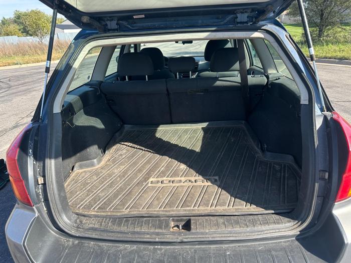 2005 subaru outback 2.5i-wagon with 168221 miles for sale near elk-river, minnesota 87a698e7688e4c40897ea1d36a2becf5.jpg