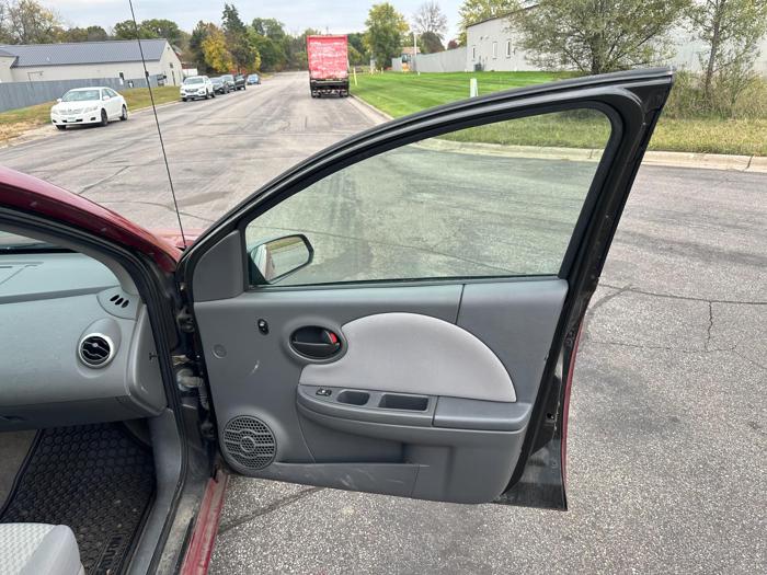 2007 saturn ion 2-sedan-automatic with 82748 miles for sale near elk-river, minnesota 87b4cc703191467ea803d4e853895a32.jpg