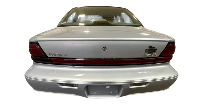 1997 oldsmobile eighty-eight ls with 77661 miles for sale near elk-river, minnesota 87c31f0b56f64179bc1baf4697db2586.jpg