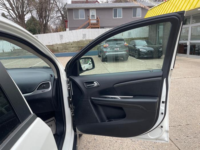 2017 dodge journey crossroad-plus-fwd with 105891 miles for sale near saint-paul, minnesota 87fdb9f60c7e45538b3ae7a2385cc47c.jpeg