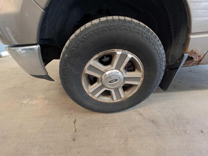 2005 ford f-150 fx4-supercrew-4wd with 288226 miles for sale near elk-river, minnesota 88360de1750343eab67efcbb00529f9a.jpg