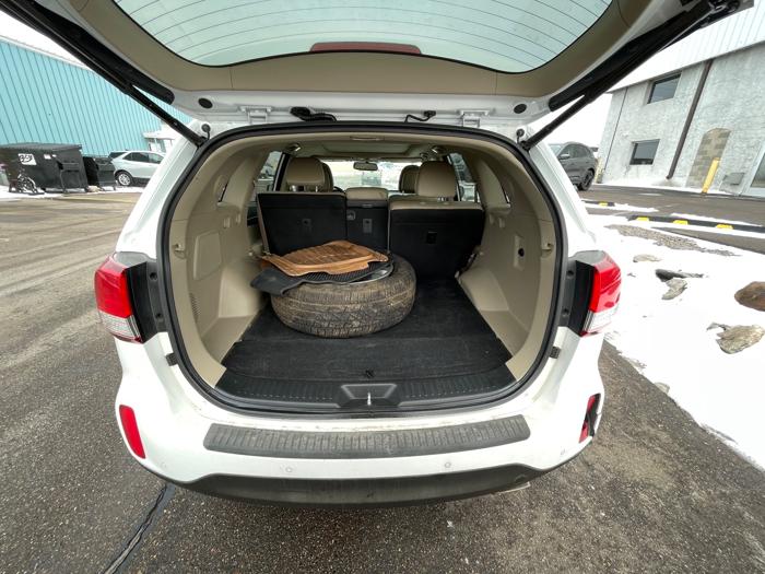 2014 kia sorento ex-v6-2wd with 62812 miles 883ab3d350b547e9b6f197ea32bcd89f.jpeg