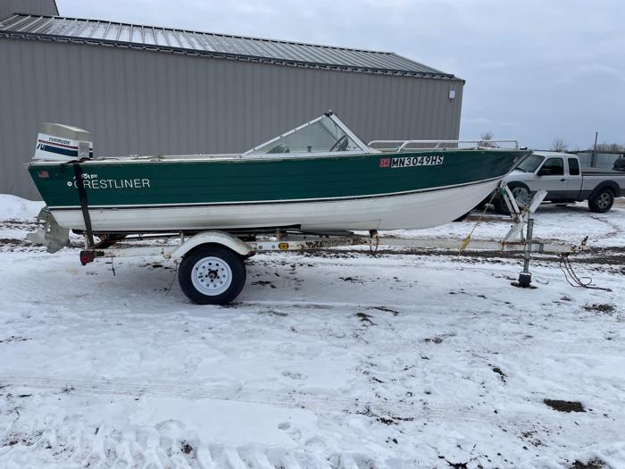 1977 crestliner 16-ft for sale near elk-river, minnesota 8890f7e0340f4063b34aab7184e09837.jpg