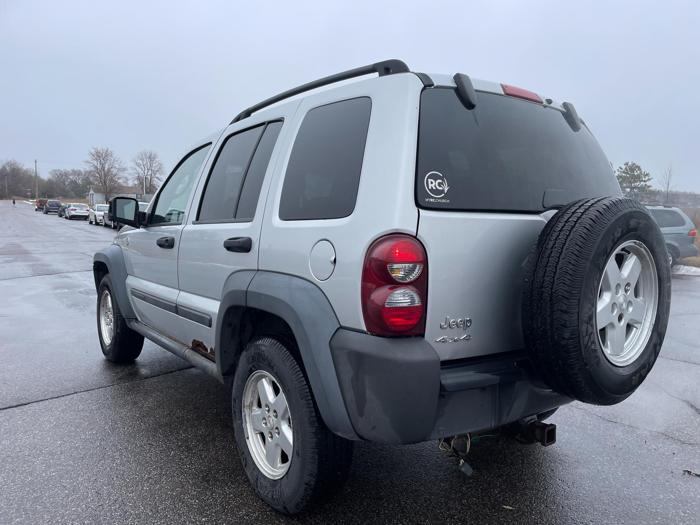 2007 jeep liberty sport with 274034 miles for sale near elk-river, minnesota 8893ed302ed0447b9c16d4ef38c5c25e.jpg