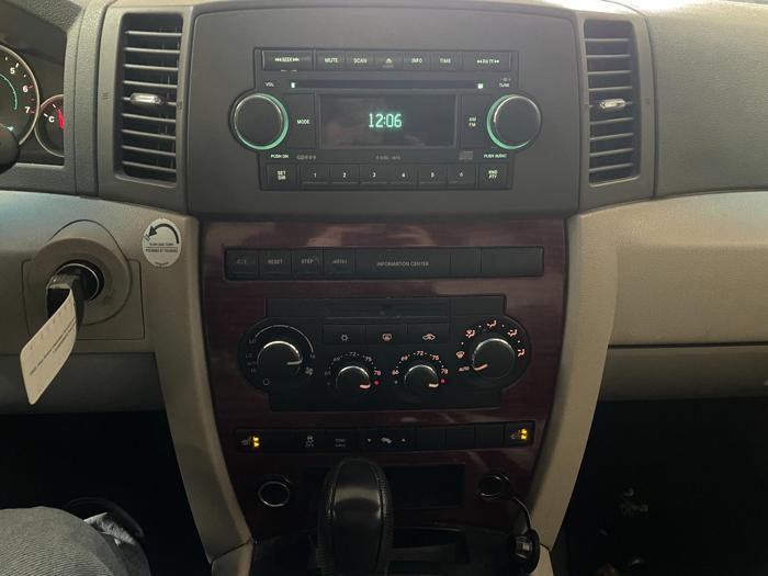2005 jeep grand-cherokee limited with 207550 miles for sale near elk-river, minnesota 88a7b38c82474e34899f729c8e923ec8.jpg
