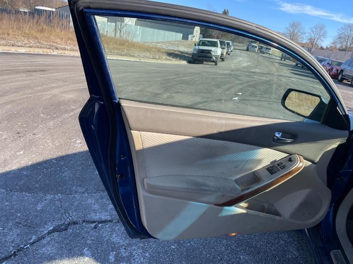 2009 nissan altima with 214250 miles for sale near elk-river, minnesota 88b5b1cd28954cd38627959d6538f8c8.jpg
