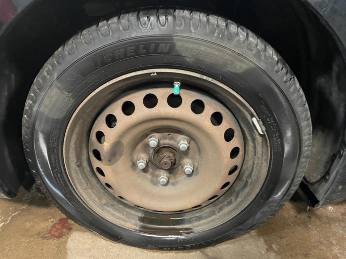 2014 nissan sentra sv with 192650 miles for sale near elk-river, minnesota 88f65b4c3848451696049182b42a78e9.jpg