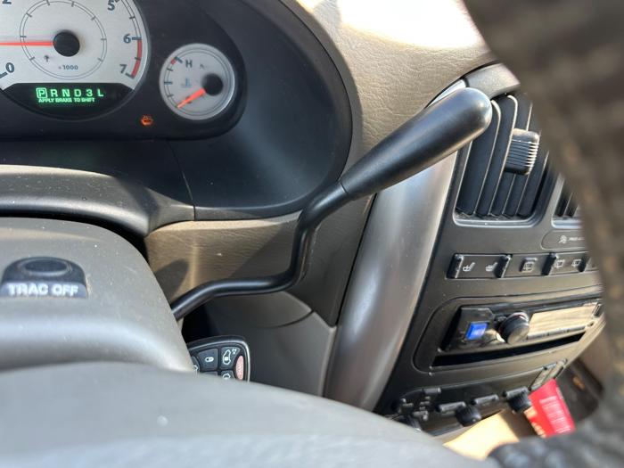 2005 chrysler town-&-country touring with 175445 miles for sale near elk-river, minnesota 88f88d5be3554f0c98d841891ade6013.jpeg