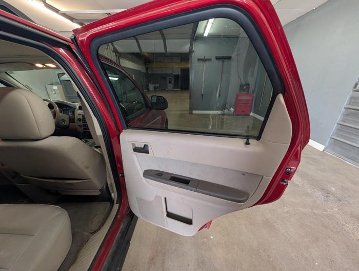 2011 ford escape xlt-4wd with 245487 miles for sale near elk-river, minnesota 8906d0b816bf46d5be707e59f12dd327.jpg
