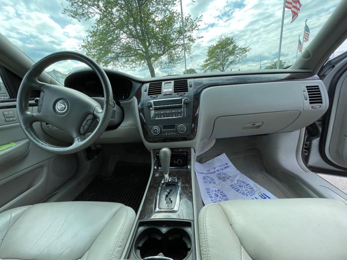 2008 cadillac dts luxury-iii with 100022 miles for sale near white-bear-lake, minnesota 8951af759c4940b5b7ee52648b14a18b.jpeg