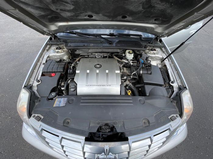 2008 cadillac dts luxury-iii with 100022 miles for sale near white-bear-lake, minnesota 8988ea02a2c940baa90aca16ed0aed6e.jpeg