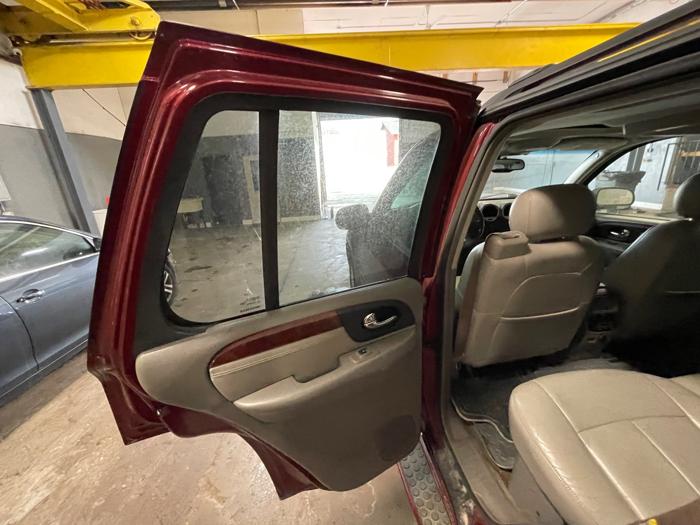 2006 gmc envoy denali-4wd with 264098 miles for sale near elk-river, minnesota 89bf52a71972403faeb0ae87aa9e7c92.jpeg