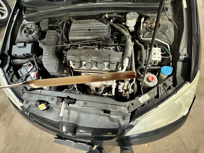 2004 honda civic ex-sedan-at with 216569 miles for sale near elk-river, minnesota 89d04ef00f264d0bb6968b08389b3d26.jpeg