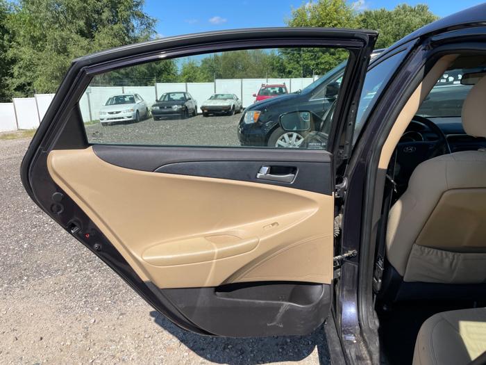 2011 hyundai sonata gls-auto with 103017 miles for sale near elk-river, minnesota 89dd811ae35b4ee7b50f888530d069ab.jpeg
