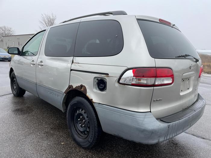 2003 toyota sienna ce with 194306 miles for sale near elk-river, minnesota 8a43db5a17294c1a88def78fbac12bf0.jpg