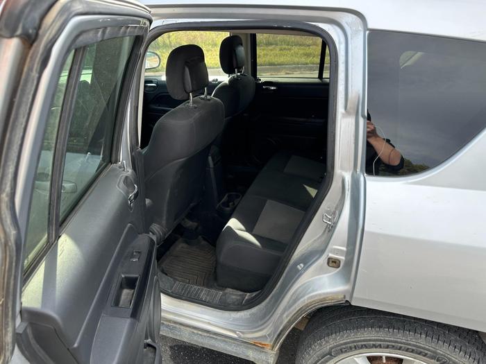 2011 jeep compass sport-fwd with 235876 miles for sale near elk-river, minnesota 8a528f363d574251bc82aa63be362616.jpg