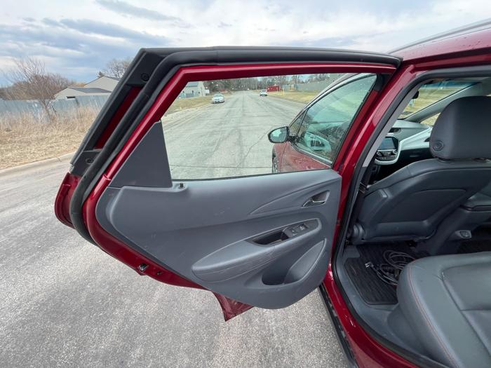 2018 chevrolet bolt-ev premier with 111156 miles for sale near elk-river, minnesota 8a74dcc8d2734a25b8ee56ea674a6cda.jpeg