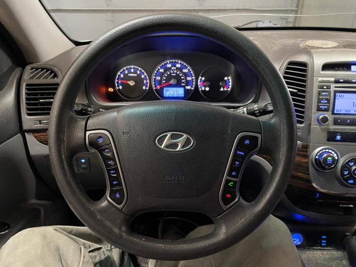 2010 hyundai santa-fe gls with 218154 miles for sale near elk-river, minnesota 8aaee78f00434c568a04bc3e490b564f.jpg