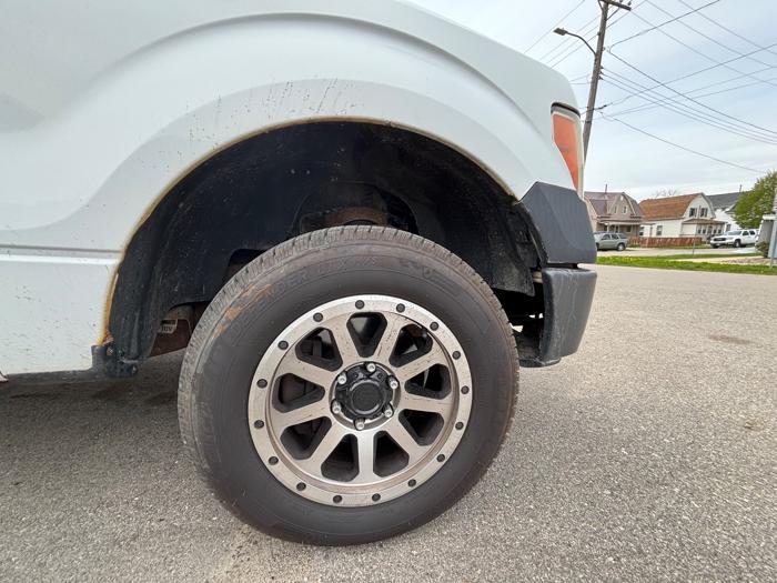 2009 ford f-150 stx-6.5-ft.-bed-4wd with 61990 miles for sale near rochester, minnesota 8ab59e6e142247818cda9fff4fc3f29f.jpeg