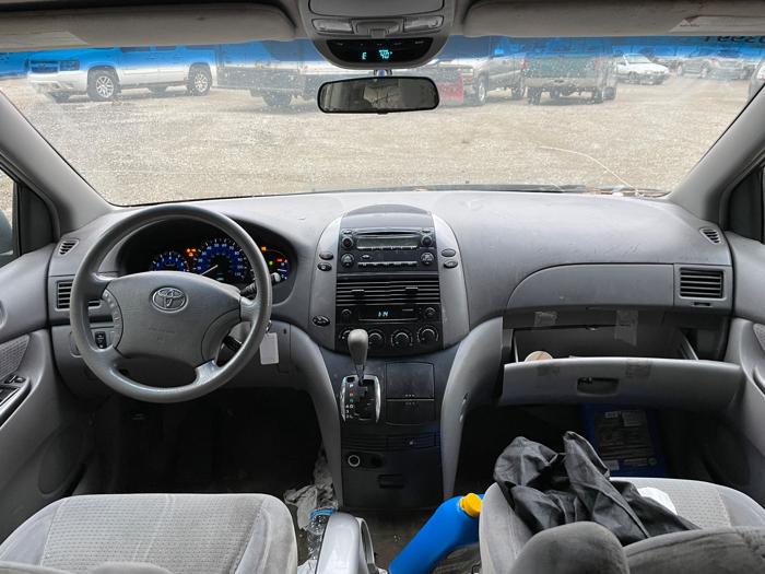 2006 toyota sienna with 146292 miles for sale near elk-river, minnesota 8ad7dd16a34543799b9a313a47488284.jpeg