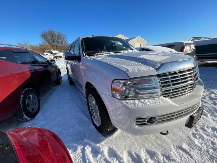 2011 lincoln navigator l with 218229 miles for sale near elk-river, minnesota 8afd0010b5894780a091954c6341c2da.jpg