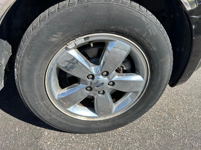 2008 ford escape limited-4wd with 188098 miles for sale near elk-river, minnesota 8b166f17efb247eeb87850115191f379.jpeg