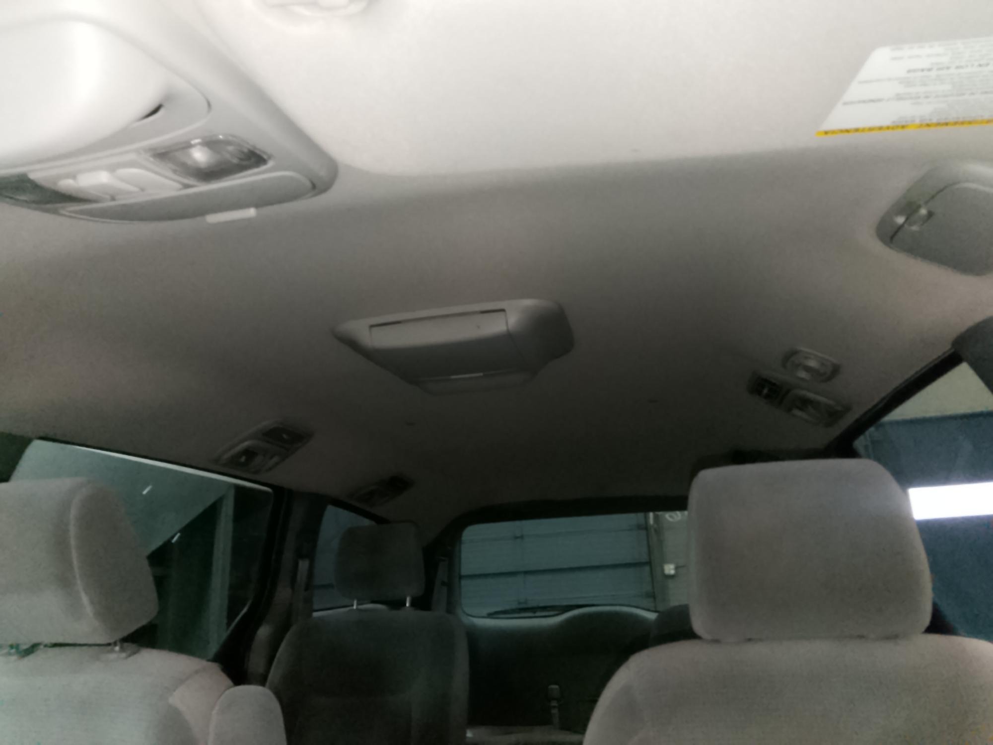 2005 toyota sienna with 153699 miles for sale near elk-river, minnesota 8b206fab461649a38830c082a313ab9b.jpg