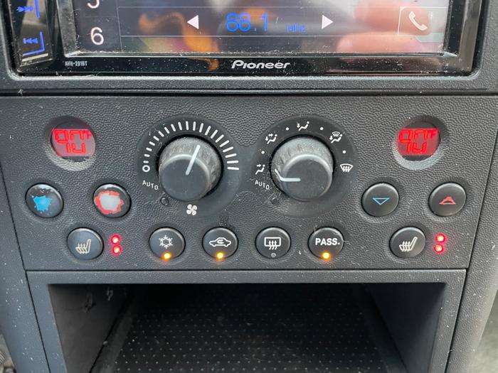 2005 pontiac grand-prix gt2 with 251382 miles for sale near elk-river, minnesota 8b69a7d123ed46859ed7022484ee486f.jpeg