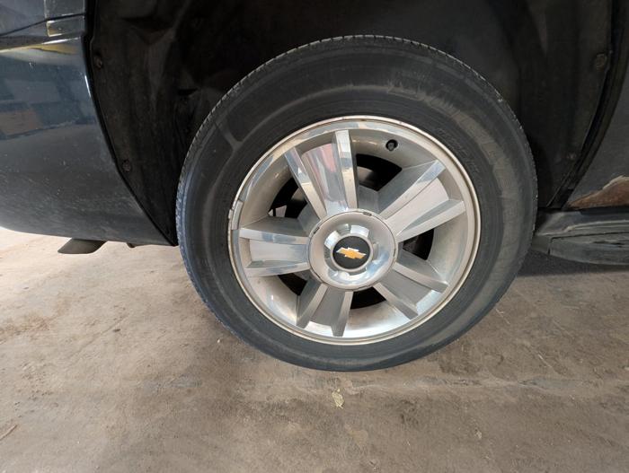 2009 chevrolet tahoe ltz-4wd with 135903 miles for sale near elk-river, minnesota 8b81d478b73f4661b80554b078a87cb8.jpg