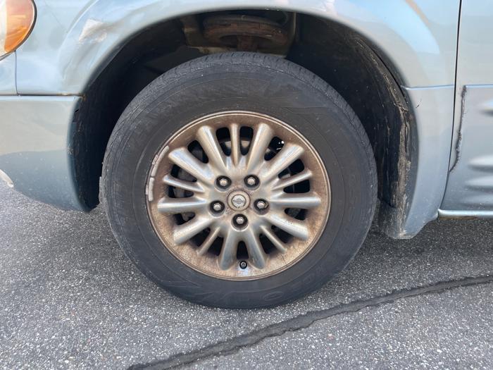 2003 chrysler town-&-country limited-fwd with 157243 miles for sale near elk-river, minnesota 8b92892c221340658c907a2e74c7d707.jpeg