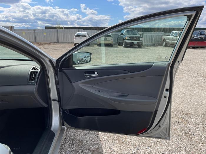 2011 hyundai sonata gls with 133145 miles for sale near elk-river, minnesota 8b9526cf0c6940cea357b304a1fd71a1.jpg