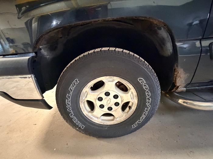 2003 chevrolet silverado-1500 ext.-cab-short-bed-4wd with 169874 miles for sale near elk-river, minnesota 8b95c9e7e2c840fa8a4913cb68ef213a.jpeg
