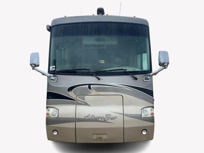 2006 freightliner x-line-motorhome - with 27483 miles for sale near elk-river, minnesota 8b9e5b839198465d81f5fdf35947306a.jpg