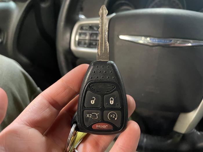 2012 chrysler 200-sedan limited with 167027 miles for sale near elk-river, minnesota 8ba083a91b5843aeac0bcb9760d6857f.jpg