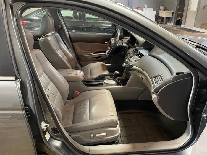2008 honda accord ex-l with 192079 miles for sale near elk-river, minnesota 8bb653e43e14465d81902cad707c073e.jpg